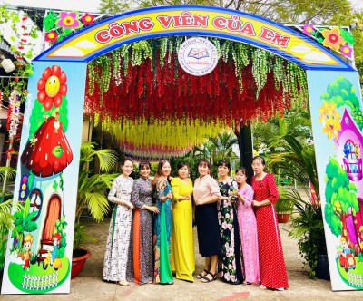 Xây dựng mô hình "Công viên của em" để chào mừng ngày 20/11
