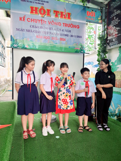 Thực hiện cuộc vận động: "Mỗi tuần một câu chuyện đẹp, một cuốn sách hay, một tấm gương sáng" năm học  2023 - 2024