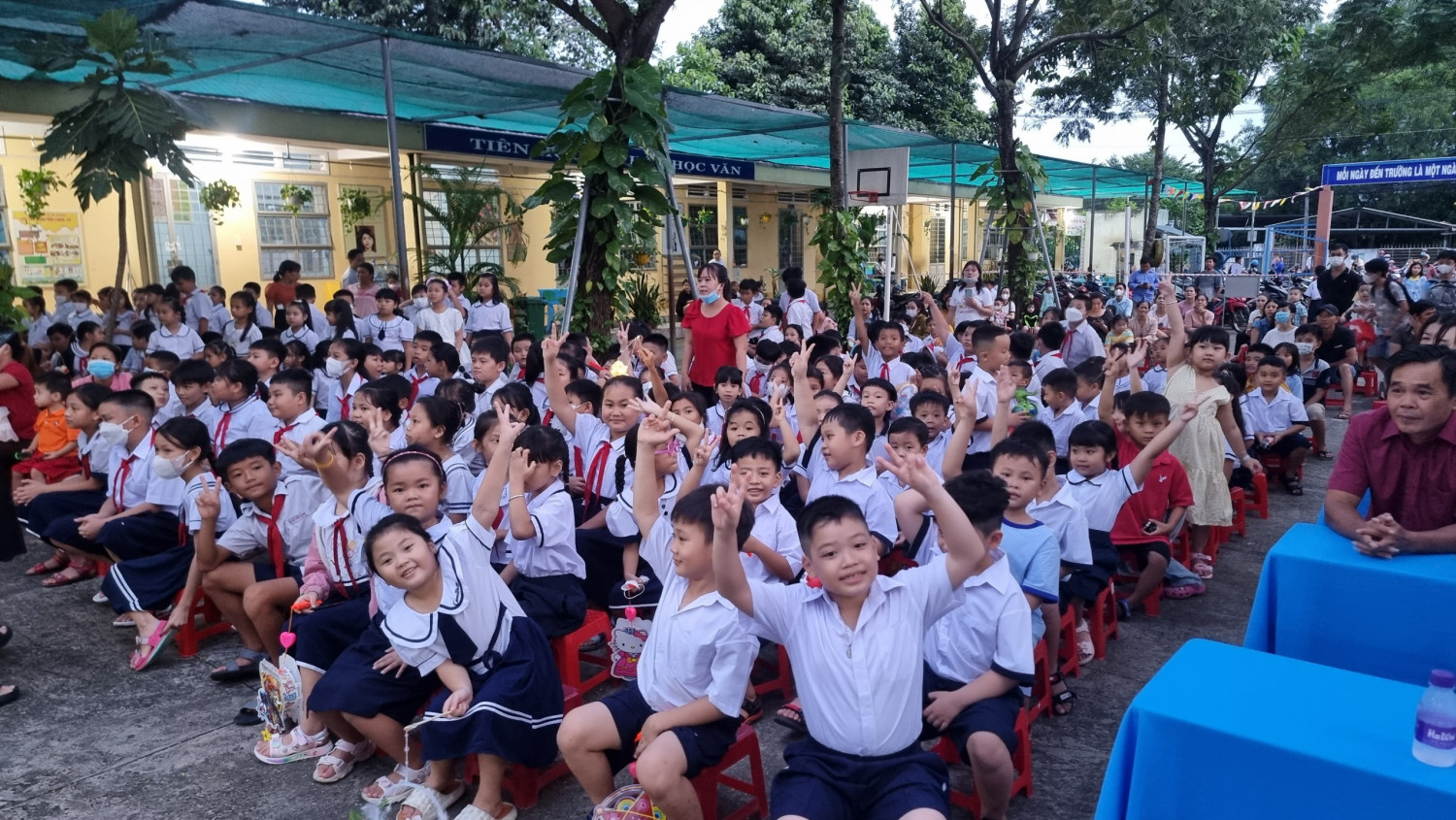 Vui trung thu với chủ đề "Vui hội trăng rằm"